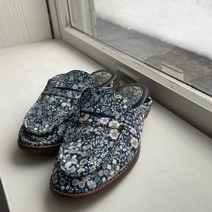 Sperry Blue + White Floral Pattern Slip-on Loafer Mules